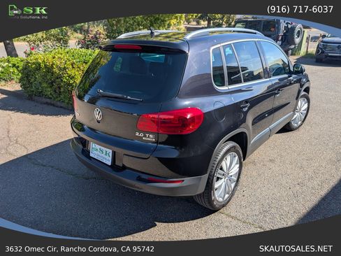 Used 2013 Volkswagen Tiguan S image 8