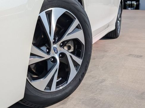 Used 2024 Subaru Legacy Premium AWD/4WD image 2
