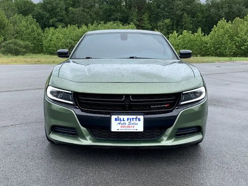 Used 2022 Dodge Charger SXT w/ Blacktop Package RWD image 2