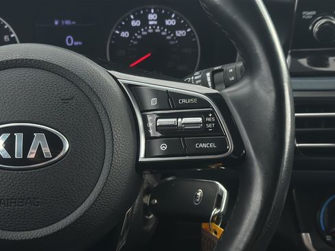 Used 2021 Kia Seltos S AWD/4WD image 12