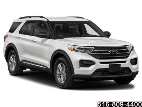 Used 2022 Ford Explorer XLT w/ Equipment Group 202A image 7