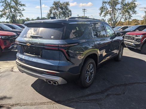 New 2026 Chevrolet Traverse LT w/ Driver Confidence Package image 8