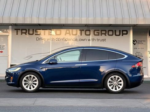 Used 2016 Tesla Model X 75D AWD/4WD image 6