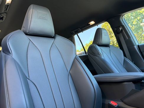 Used 2025 Lexus TX 500h AWD w/ Technology Package image 20