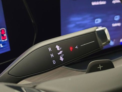 New 2026 Chevrolet Suburban LT w/ Comfort Package image 17