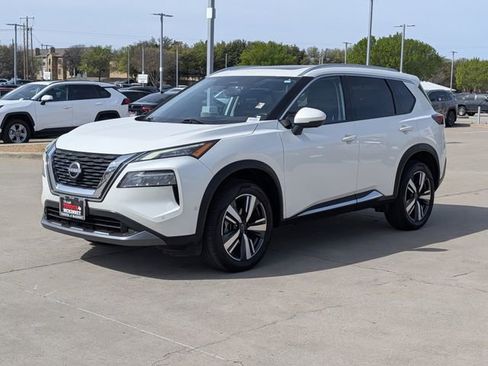 Used 2023 Nissan Rogue SL w/ SL Premium Package image 10