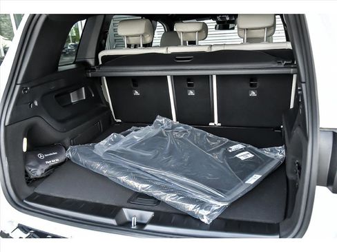 Certified 2025 Mercedes-Benz GLB 250 4MATIC image 10