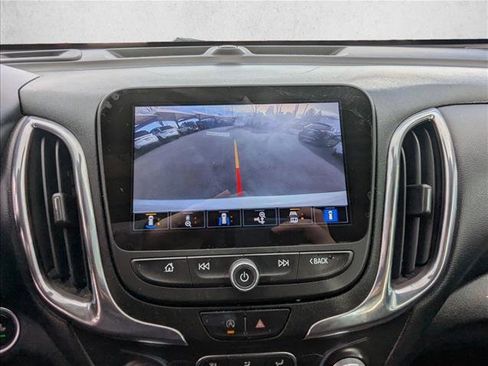 Used 2022 Chevrolet Equinox LT image 14