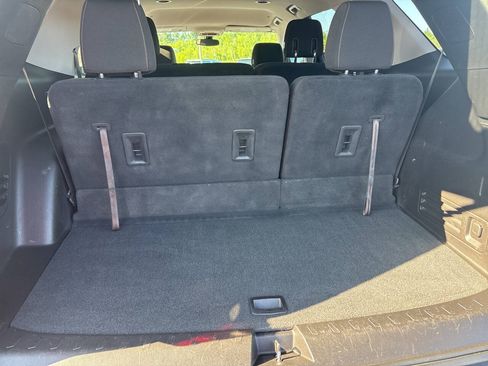 Used 2018 Chevrolet Traverse LS FWD image 10