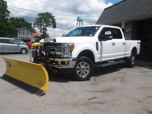 Used 2017 Ford F250 Lariat w/ Chrome Package AWD/4WD image 31