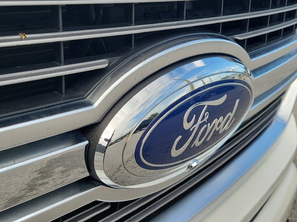 Used 2022 Ford F150 Limited AWD/4WD image 9
