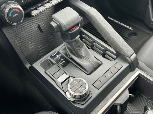 New 2025 Toyota Tacoma TRD Off-Road image 20
