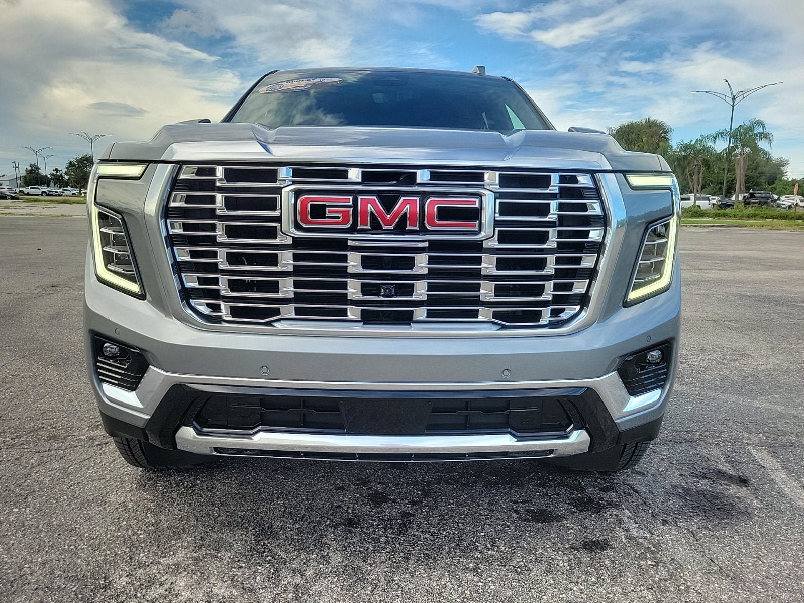New 2026 GMC Yukon Denali w/ Denali Reserve Package AWD/4WD image 3