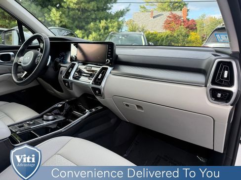Used 2023 Kia Sorento SX Prestige image 30
