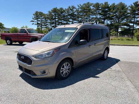 Used 2020 Ford Transit Connect XLT FWD image 4