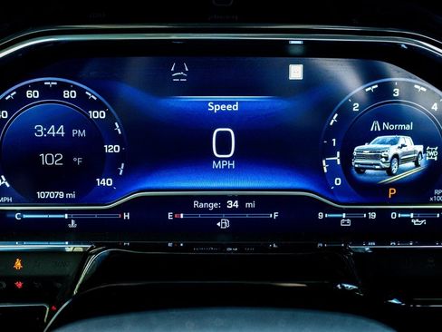 Used 2022 Chevrolet Silverado 1500 ZR2 w/ Technology Package image 13