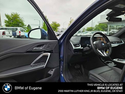 Used 2025 BMW X1 xDrive28i w/ Technology Package AWD/4WD image 24