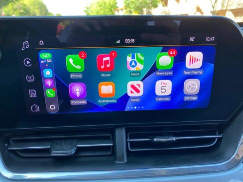 Used 2025 Chevrolet Trax LT w/ Driver Confidence Package image 67