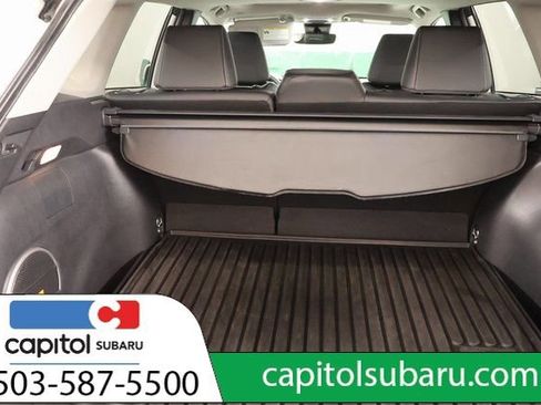 Used 2022 Toyota Corolla Cross XLE image 28