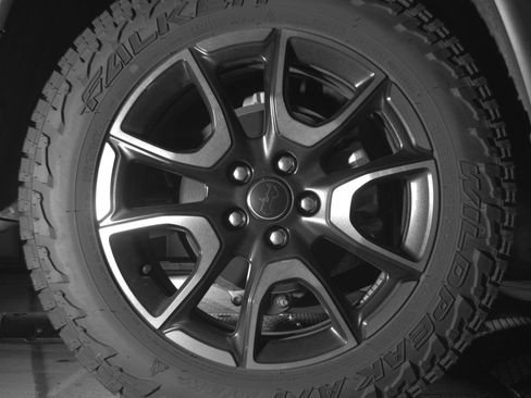 Used 2025 Jeep Compass Trailhawk AWD/4WD image 15