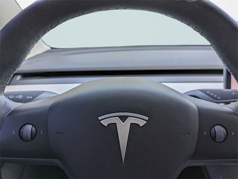 Used 2022 Tesla Model 3 Performance image 27