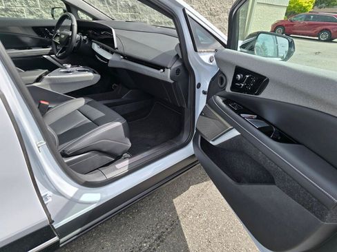 New 2026 Cadillac Optiq Luxury 2 AWD/4WD image 18