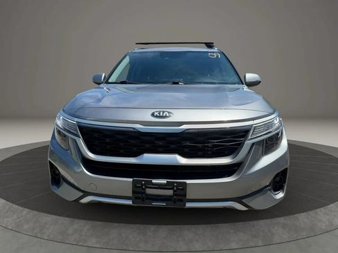 Used 2021 Kia Seltos S AWD/4WD image 2