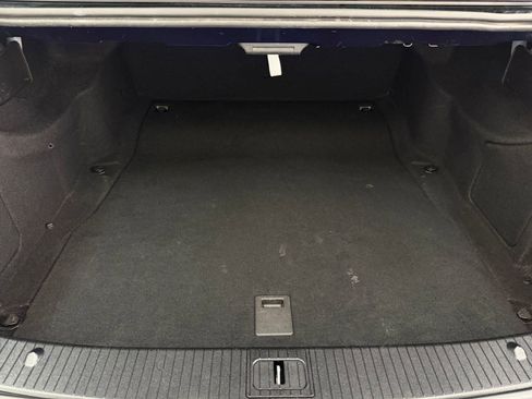 Used 2013 Mercedes-Benz E 350 Sedan image 31