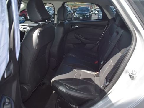 Used 2016 Ford Focus SE w/ Equipment Group 201A FWD image 29