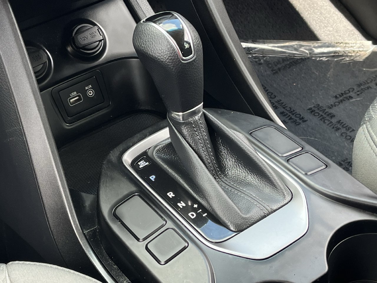 Used 2017 Hyundai Santa Fe Sport FWD image 17