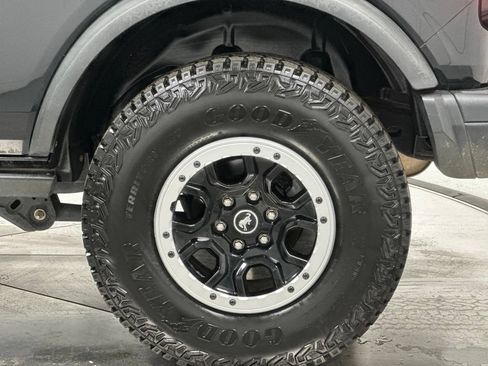 Used 2022 Ford Bronco Badlands w/ Sasquatch Package AWD/4WD image 28