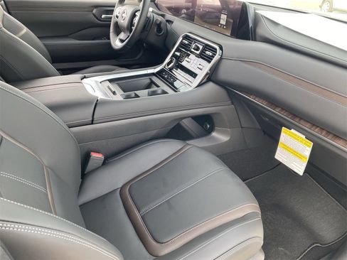 New 2026 Nissan Armada SL image 13