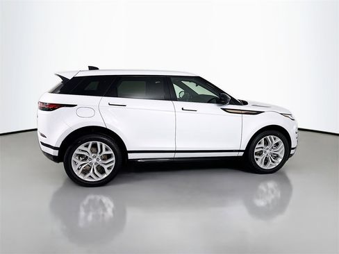 Used 2021 Land Rover Range Rover Evoque R-Dynamic SE image 8