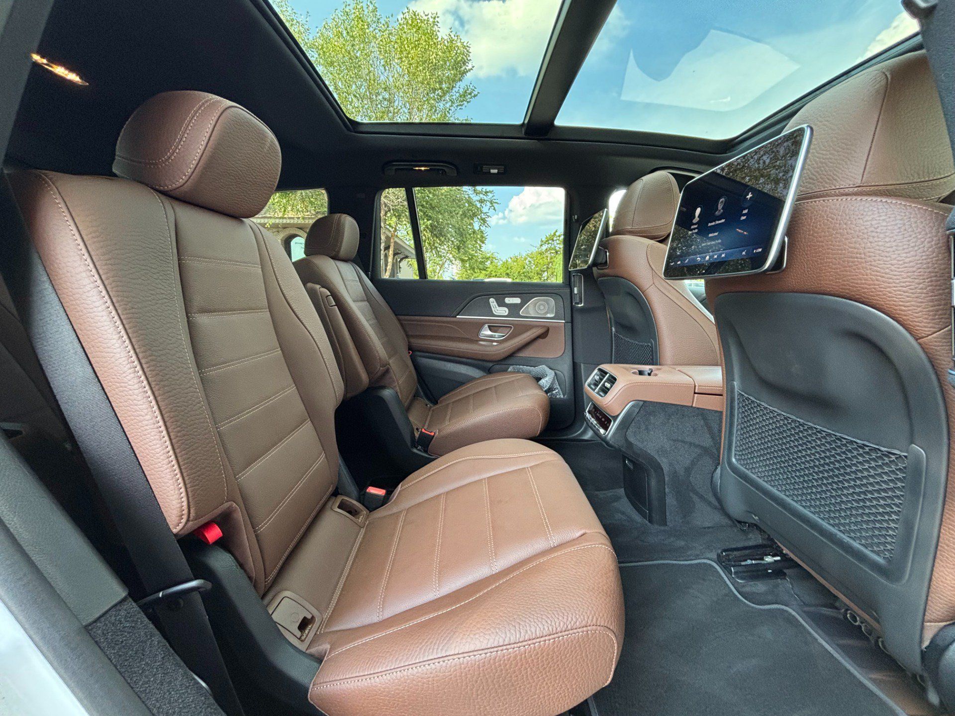 Used 2026 Mercedes-Benz GLS 580 4MATIC image 22