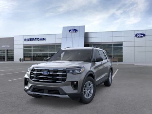 New 2026 Ford Explorer Active w/ Active Comfort Package RWD image 2