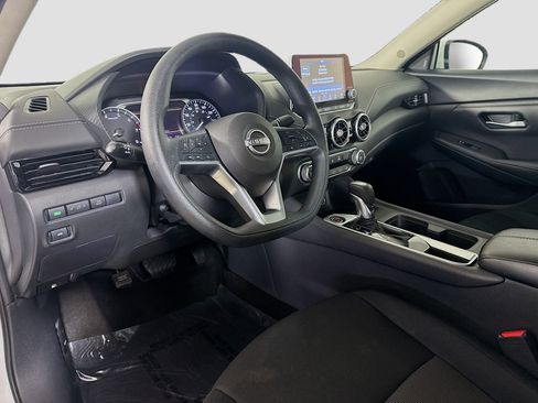 Used 2024 Nissan Sentra SV FWD image 23