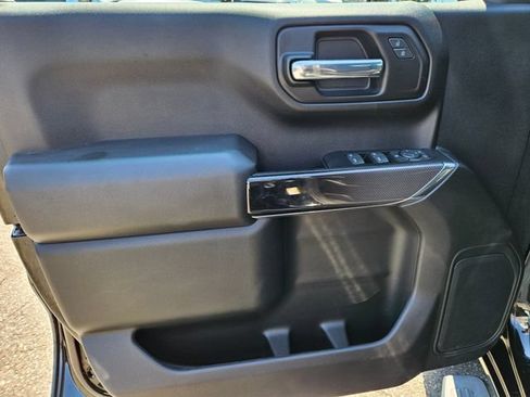 Used 2022 Chevrolet Silverado 1500 Custom Trail Boss w/ Midnight Edition AWD/4WD image 26