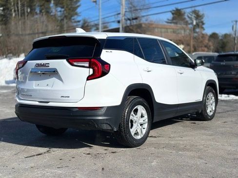 Used 2024 GMC Terrain SLE image 6