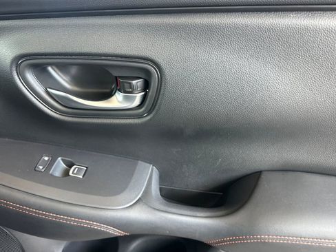 Used 2025 Honda HR-V Sport image 19