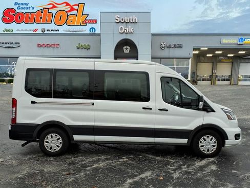 Used 2023 Ford Transit 350 XLT image 2