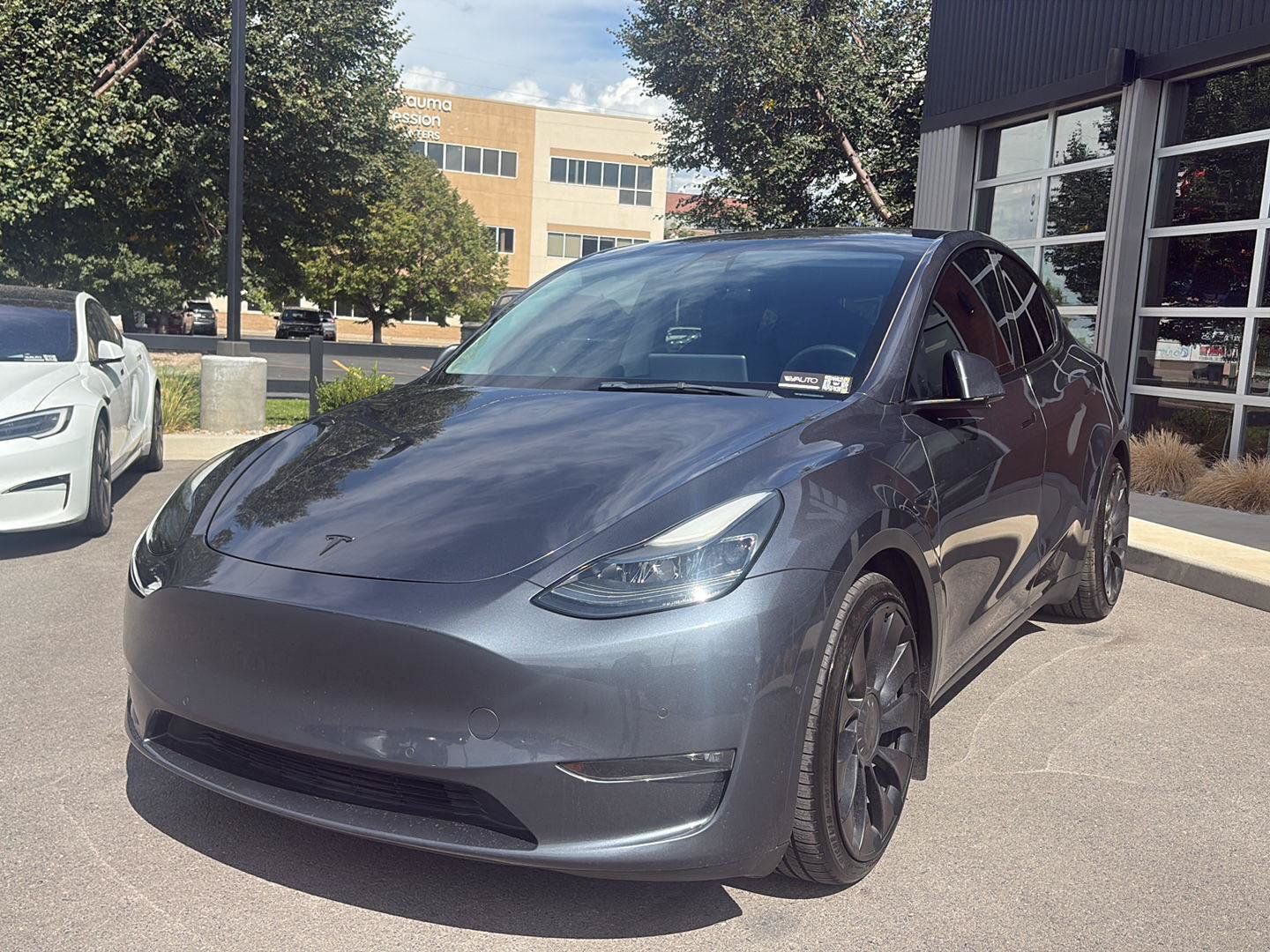 Used 2022 Tesla Model Y Performance AWD/4WD image 4