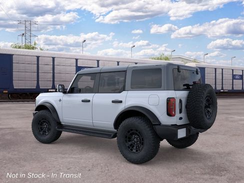New 2026 Ford Bronco Outer Banks w/ Sasquatch Package AWD/4WD image 4