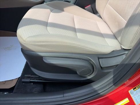 Used 2020 Hyundai Elantra Value Edition w/ Winter Weather Package image 8