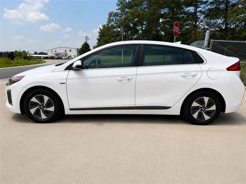 Used 2020 Hyundai Ioniq Blue FWD image 2