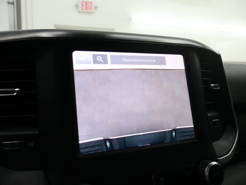 Used 2022 RAM 2500 Big Horn w/ Level A Equipment Group AWD/4WD image 17