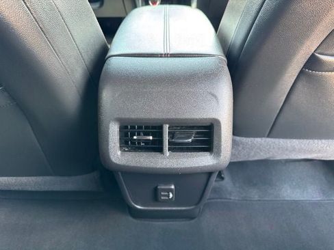 Used 2023 Chevrolet Equinox RS FWD image 25