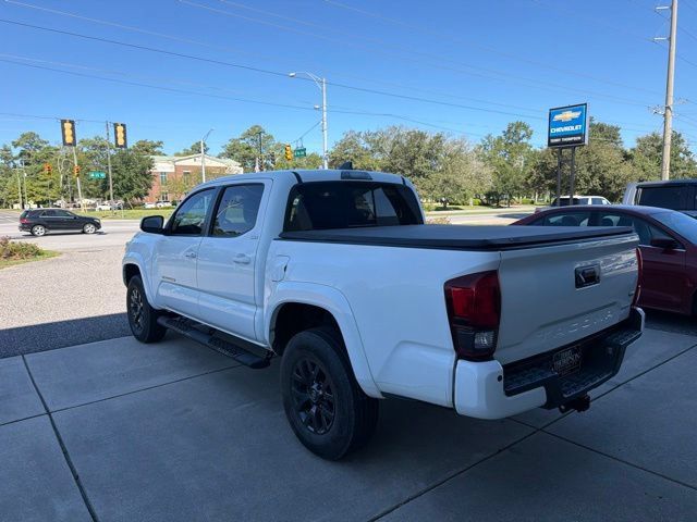 Used 2022 Toyota Tacoma SR5 RWD image 6