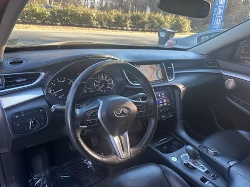 Used 2019 INFINITI QX50 Essential w/ Premium Heat Package image 14
