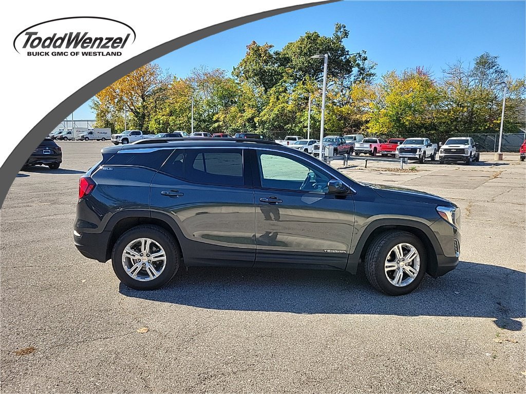 Used 2019 GMC Terrain SLE w/ Driver Convenience Package FWD image 1