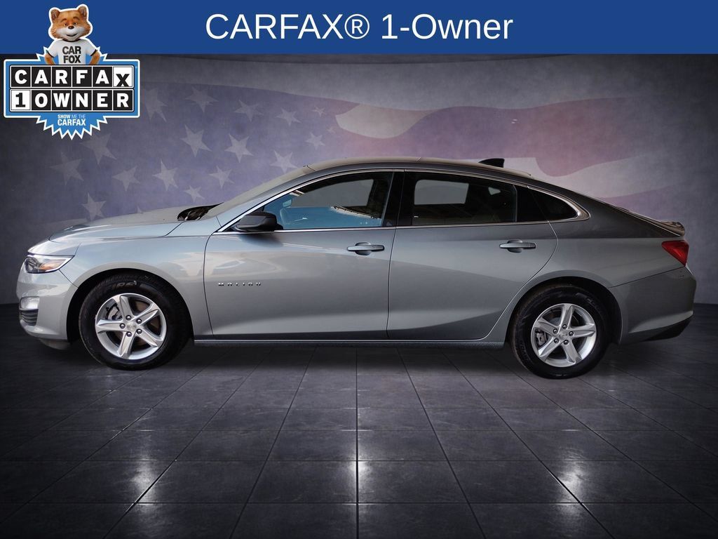 Used 2024 Chevrolet Malibu LS FWD image 2